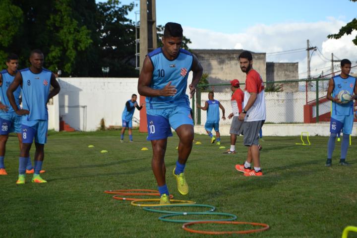 Bangu volta aos treinamentos visando a Copa Rio