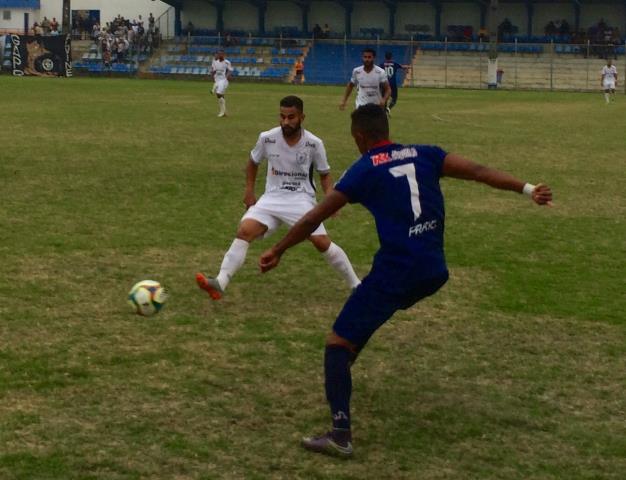 Americano vence e pula para vice-liderança no Geral