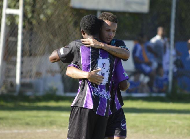 Campos vence e segue invicto na Série C