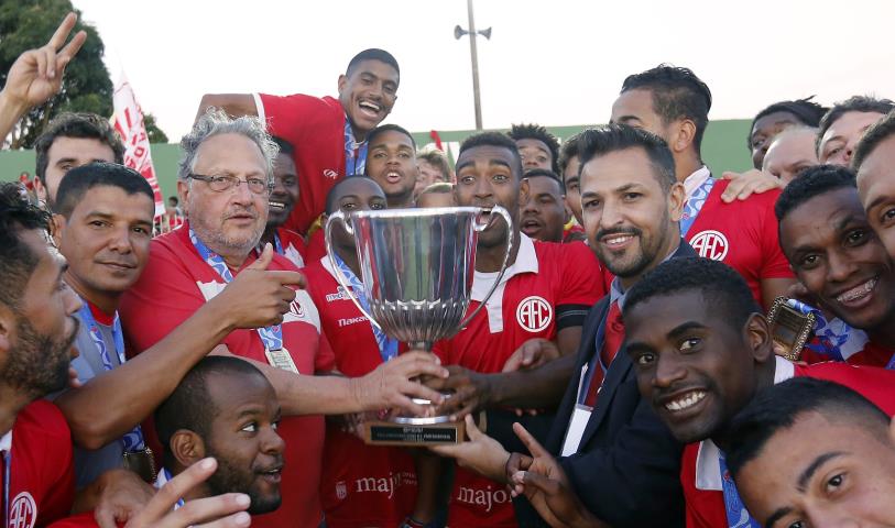 America vence a Taça Corcovado e está nas semifinais