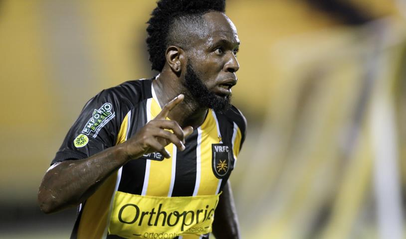 Voltaço bate a Cabofriense e entra na briga pela classificação