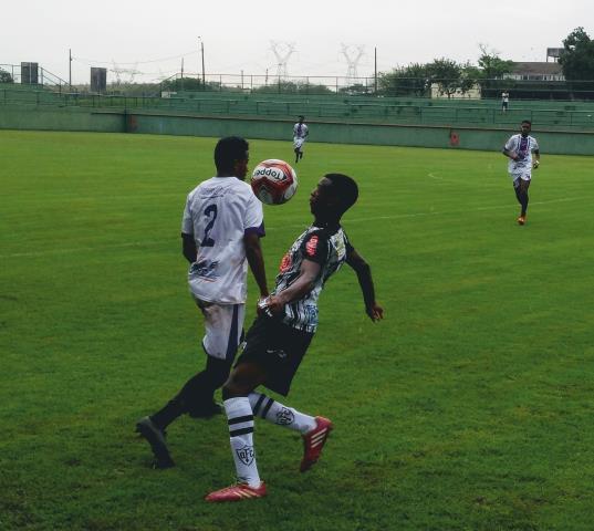 Empate sem gols no Nivaldão