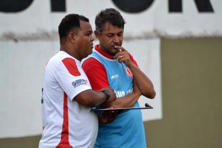 Junior Gomes aprova atuação fora de casa e convoca torcida para sábado