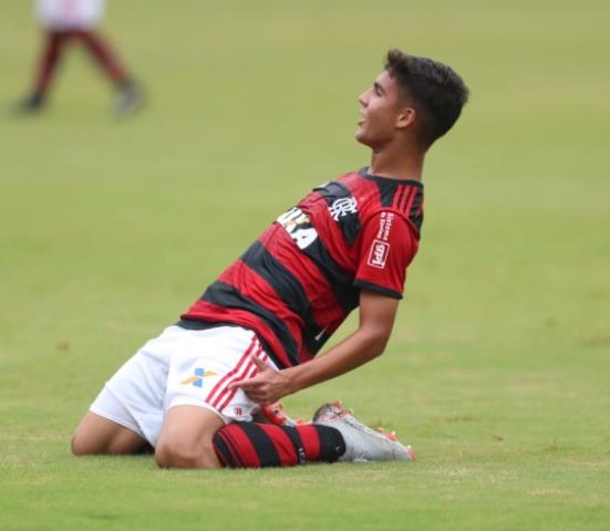 Flamengo vence e está nas quartas da Copa do Brasil Sub-17