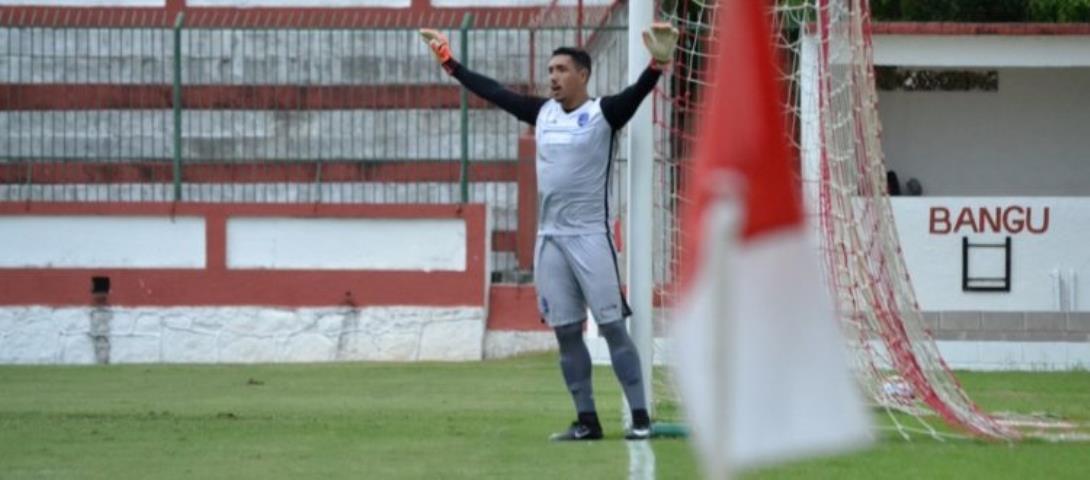Goleiro Jefferson Paulino fecha com o Bangu para 2019