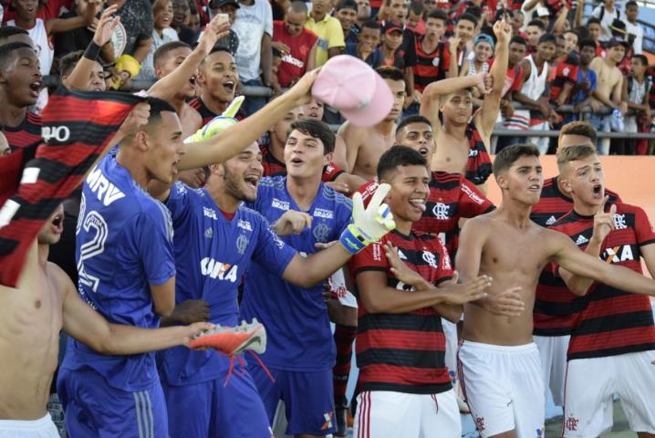Flamengo decide com o Fluminense a Copa do Brasil Sub-17