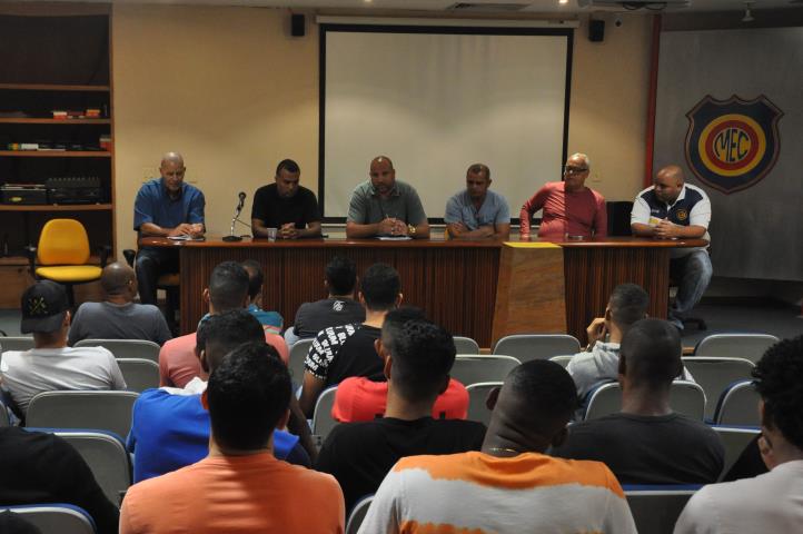 Madureira se reapresenta visando a temporada 2019