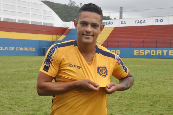 Valdir comemora boa temporada e retorno ao Madureira