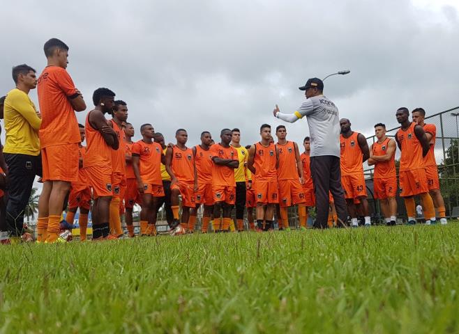 Com estreia de treinador, Voltaço enfrenta o Madureira