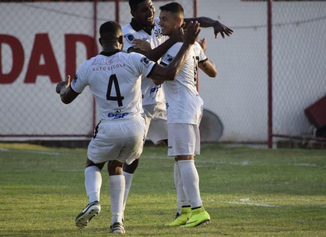 Rio-São Paulo vence o Juventus