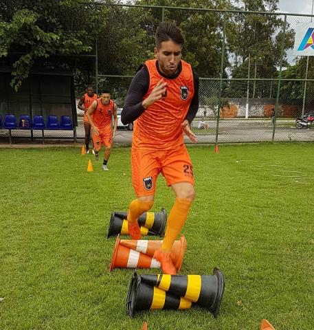 Voltaço treina em período integral para "decisão" contra o Tupi-MG