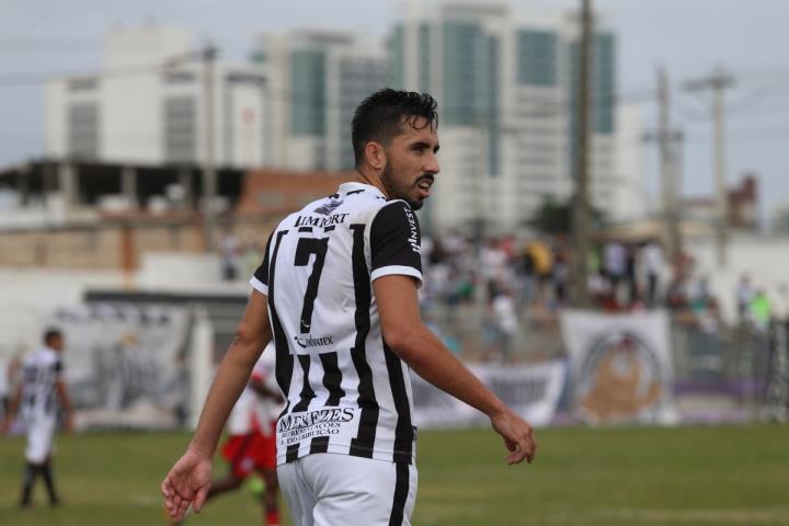 Maikon Aquino conta com o apoio do "12º jogador" do Americano