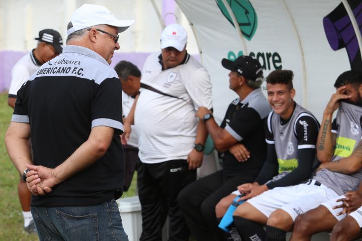 Josué Teixeira diz que Americano pegou "atalho" para o acesso