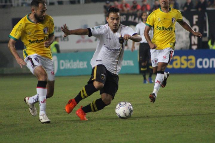 Voltaço recebe o Joinville-SC precisando de um empate para se manter na Série C