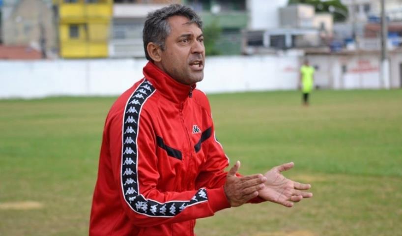 Junior Gomes exalta disciplina tática e determinação do Nova Cidade