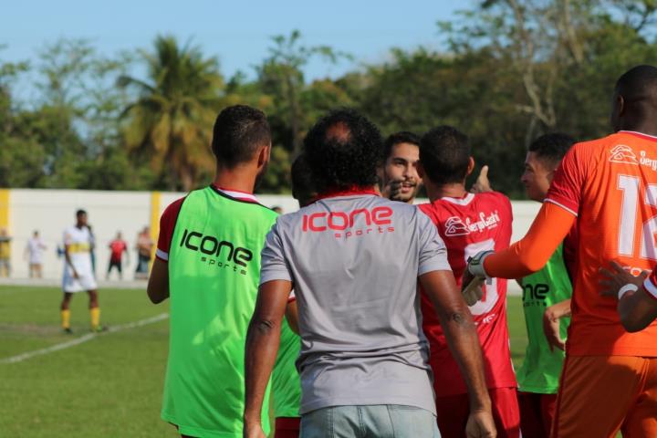 America abre grande vantagem na semifinal da B1