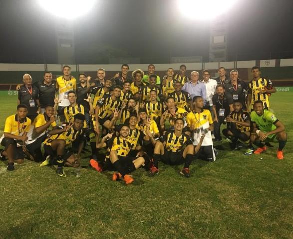 Voltaço vence e está nas quartas da Copinha