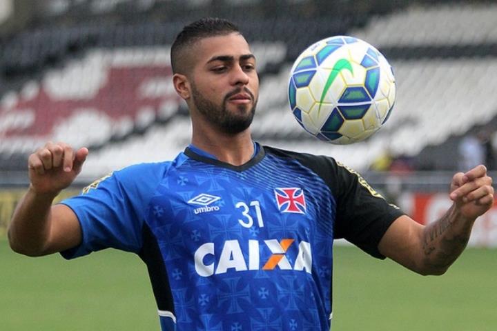 Christianno é o novo reforço do America