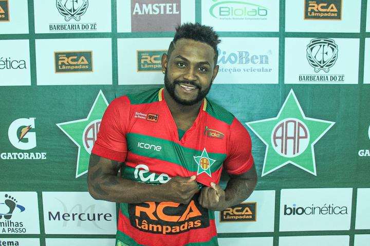 Lusa anuncia Jobson para o Carioca 2020