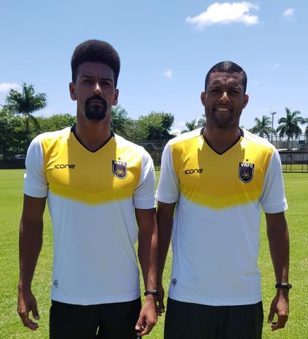 Voltaço apresenta dois reforços para a defesa