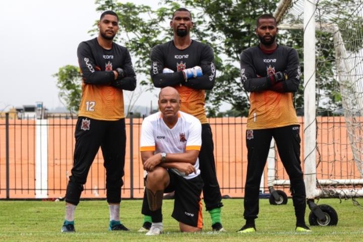 Nova Iguaçu aposta na juventude dos goleiros no Carioca