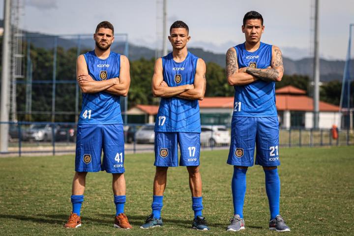 Madureira apresenta os reforços Lucas Mota, Magdiel e Marlon