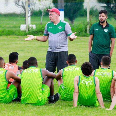 Alfredo Sampaio avalia como positivo os jogos-treinos da Cabofriense