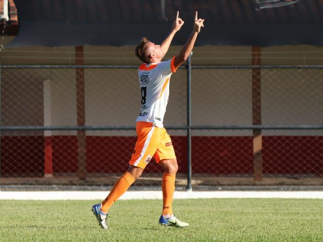 Nova Iguaçu goleia o Macaé na despedida do Grupo X