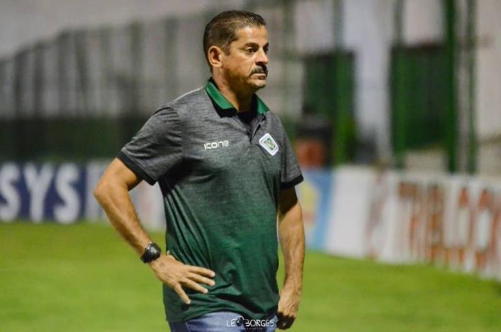 Cabofriense de Valdir Bigode tenta o triunfo diante do invicto Vasco