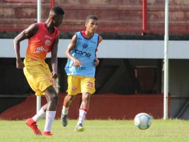 Atacante Matheus Babi é o novo reforço do America