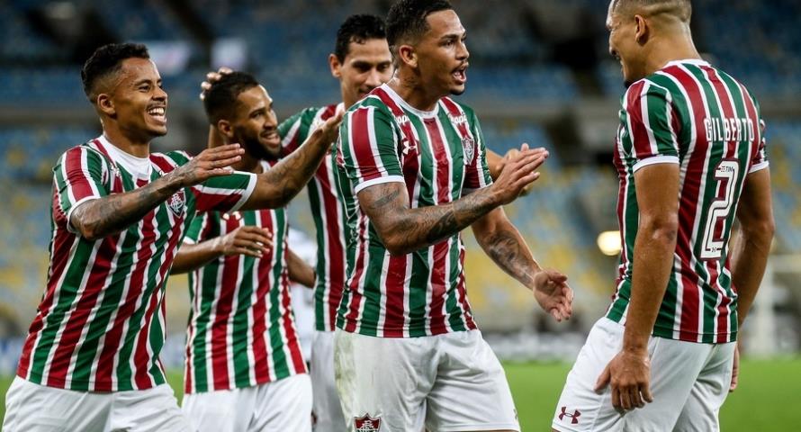 Flu vence e abre boa vantagem sobre o Santa Cruz