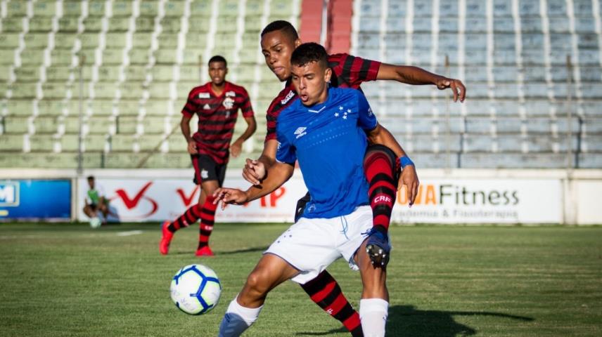 Flamengo empata a primeira semifinal da Copa do Brasil Sub-20