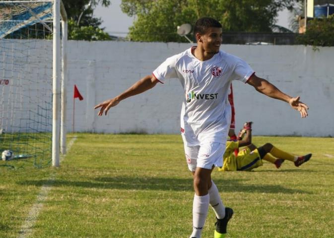 Autor de dois gols na estreia, Pedrinho destaca vitória do America na Série B1