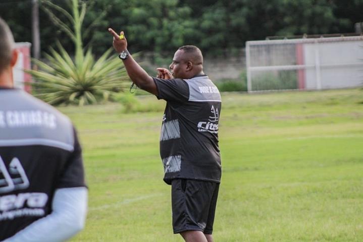 Mário Junior elogia estreia e já prepara o Duque para o clássico caxiense