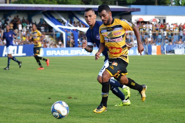 AD Itaboraí empata na estreia do Brasileiro