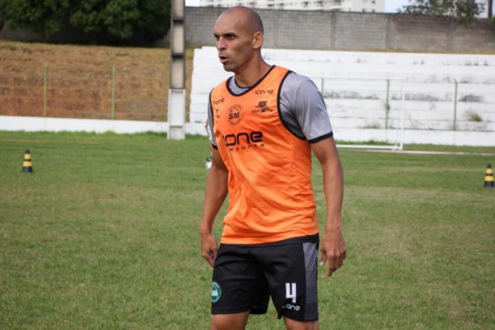 Leandrão elogia chegada do técnico Soriano