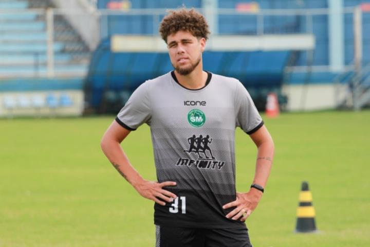 Volante Barreto comemora retorna aos gramados