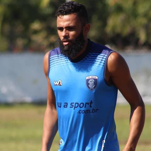 São Gonçalo anuncia chegada do zagueiro Edson