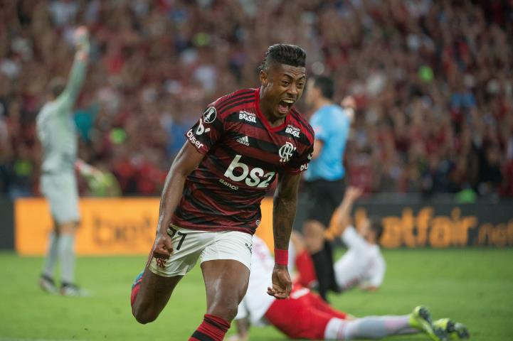 Flamengo abre boa vantagem nas quartas da Libertadores