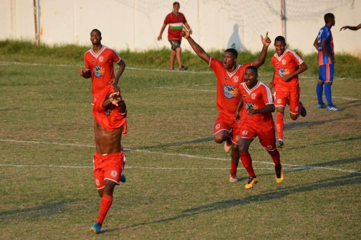 Nova Cidade bate o Duque de Caxias