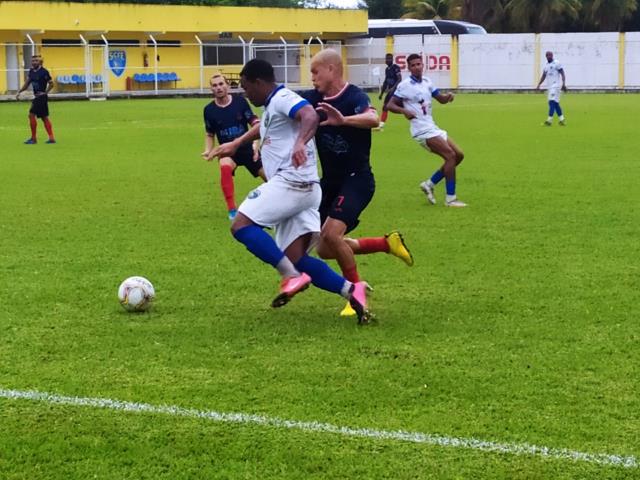 Nada de gols no primeiro confronto