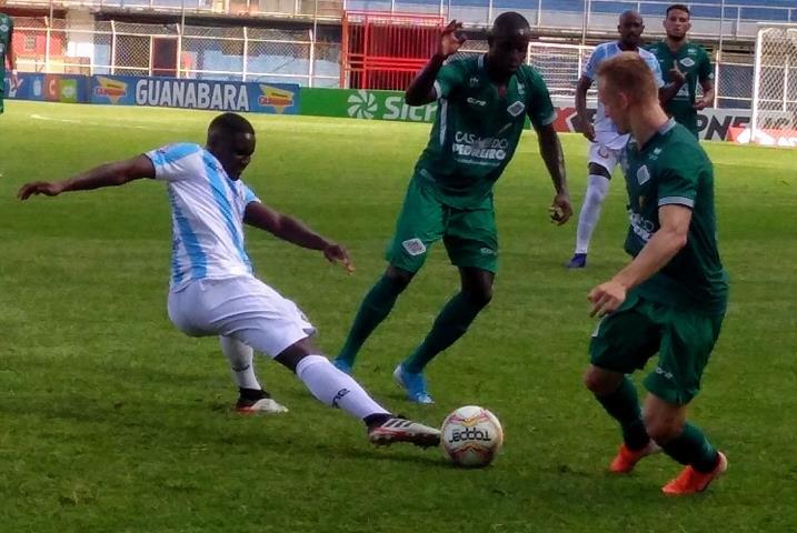 Macaé vence a primeira na Taça Guanabara