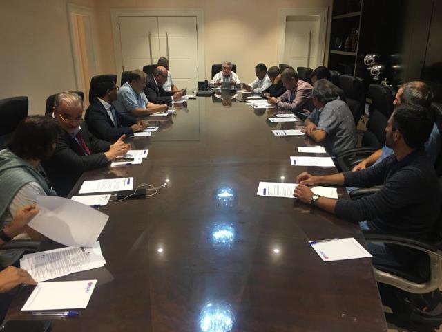 Coronavírus: documento à Casa Civil e acordo contra aglomeração