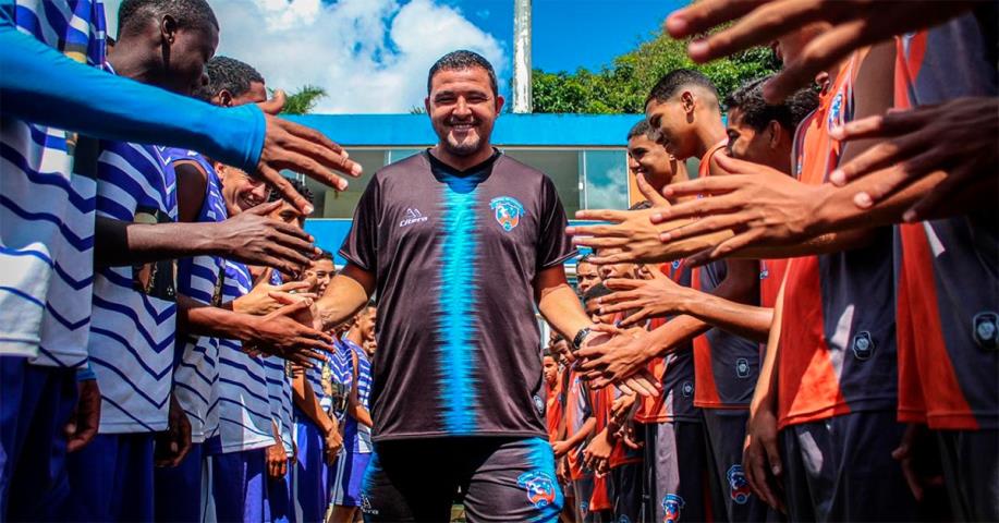 Duque de Caxias anuncia treinador para temporada 2020