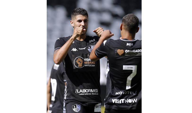 Botafogo goleia na reestreia da Taça Rio