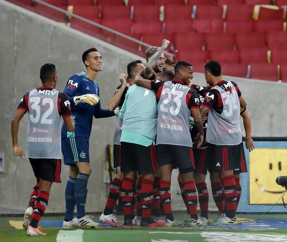 Fla sai na frente na decisão do Carioca