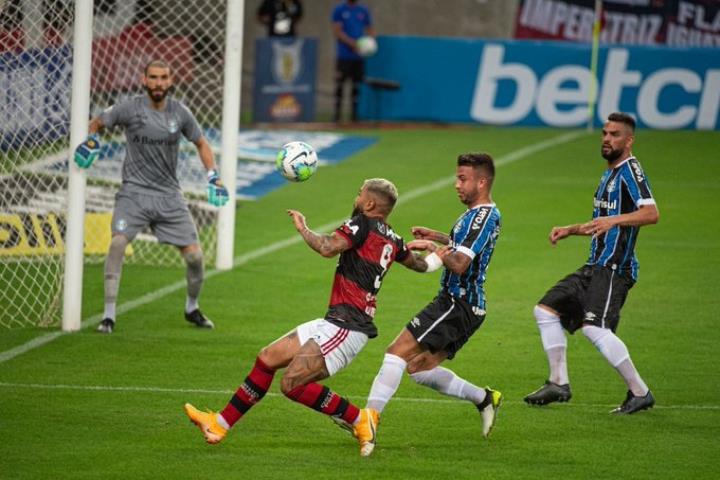 Empate no Maracanã