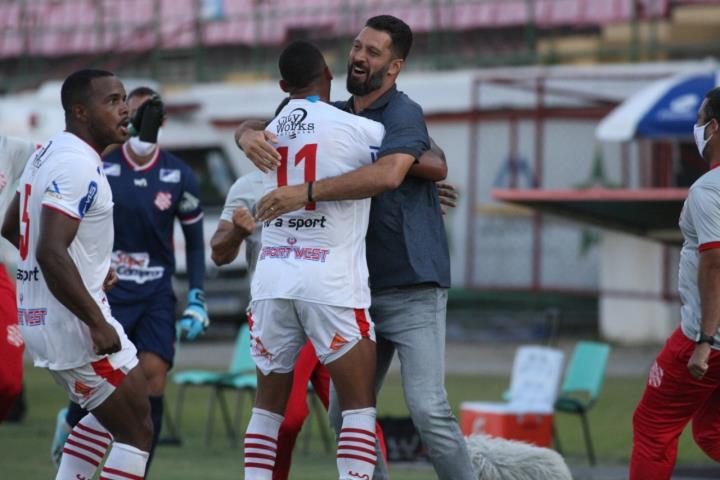 Bangu vence o clássico carioca na Série D