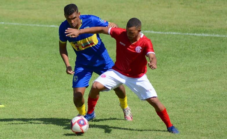 Empate em Édson Passos