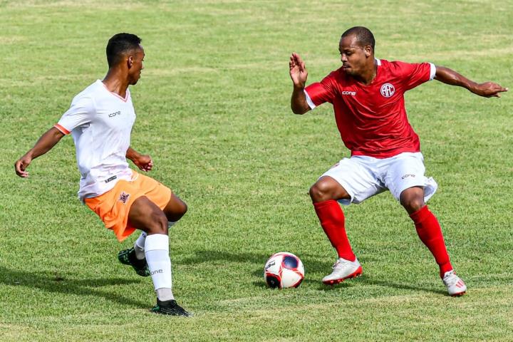 America e Nova Iguaçu ficam no empate em Mesquita